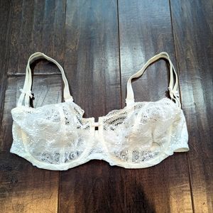 Chantelle Sheer Lacy Underwire Demi Bra 38D Off-White